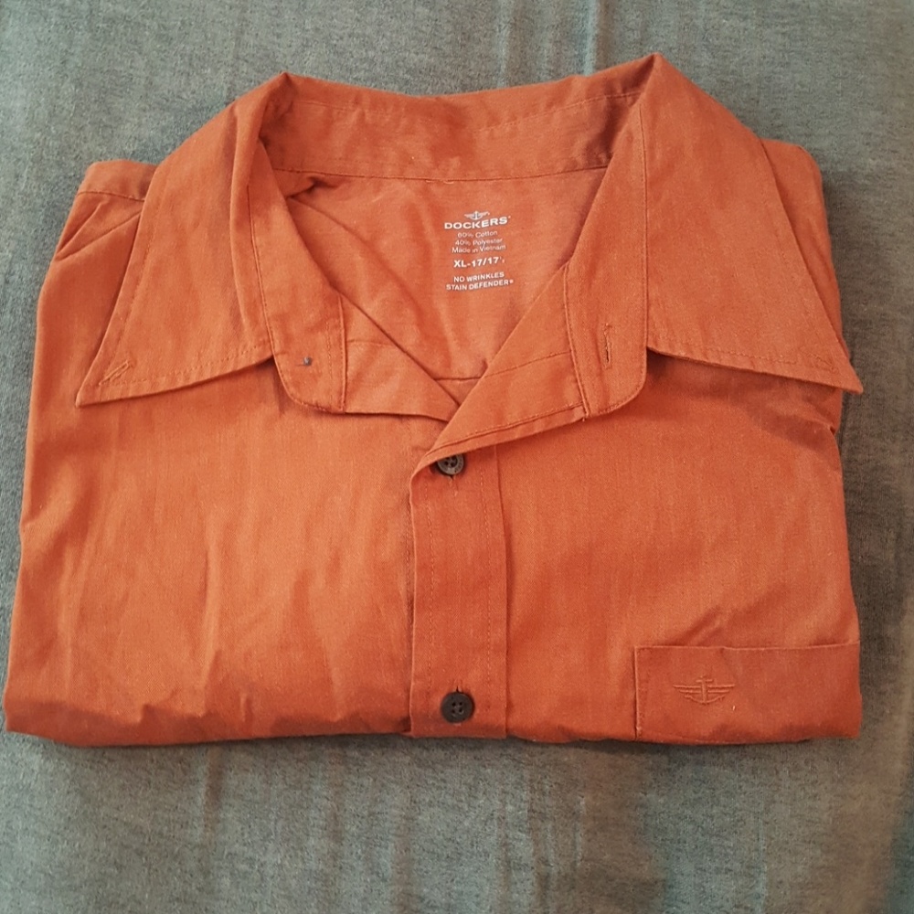 Men's Dockers orange size 17/17 1/2